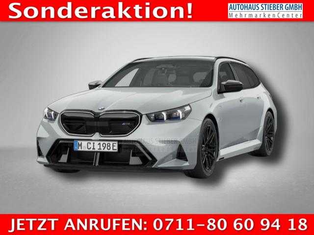 BMW M5 - Touring 4.4 8-Gang Steptronic xDrive