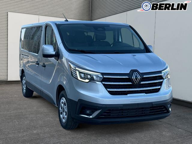 Renault / Trafic / / / / 