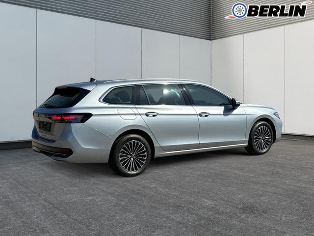 Volkswagen / Passat Variant / / / / DSG+NAVI+MATRIX+MASSAGE+ACC+KAMERA