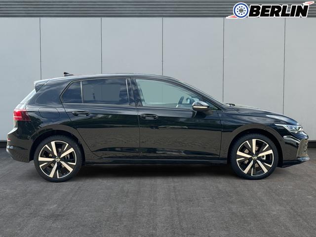 Volkswagen / Golf / Schwarz / / / KAMERA+18 ALU+ACC+LED+SHZ+KLIMA+KESSY+ARTVELOURS