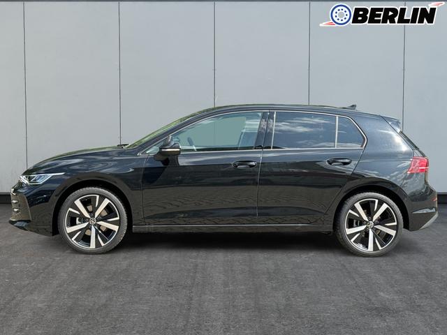 Volkswagen / Golf / Schwarz / / / KAMERA+18 ALU+ACC+LED+SHZ+KLIMA+KESSY+ARTVELOURS