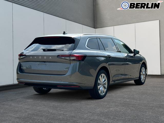Skoda / Superb Combi / / / / DSG+4WD+NAVI+EL. HECKKL.+SHZ V+H