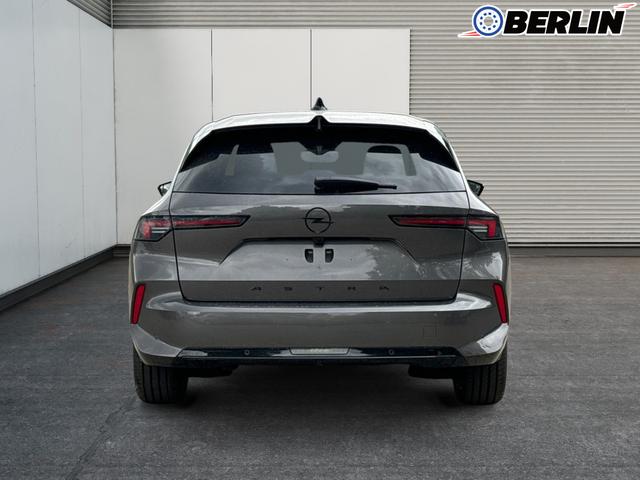 Opel / Astra Sports Tourer / / / / 