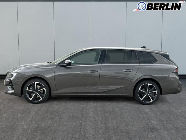 Opel / Astra Sports Tourer / / / / 
