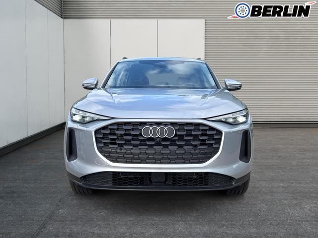 Audi / Q5 / Silber / / / AHK+NAVI+LED+SHZ+PDC