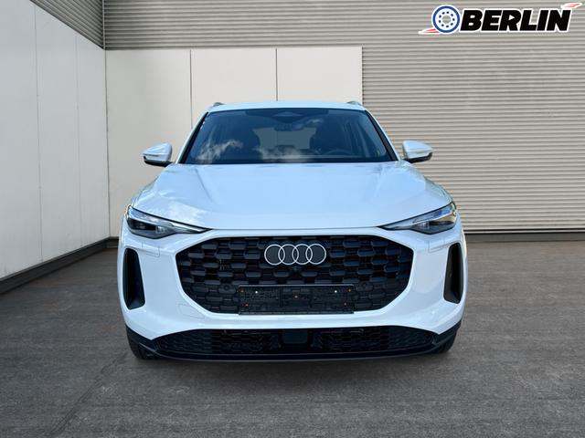 Audi / Q5 / Weiß / / / QUATTRO AHK+NAVI+LED+SHZ+PDC, Beispielbilder, ggf. teilweise mit Sonderausstattung