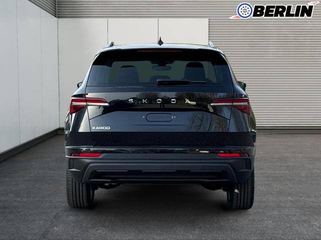 Skoda / Karoq / Schwarz / / / AHK+el.HECKKLAPPE+KAMERA+PDC+KESSY+ACC