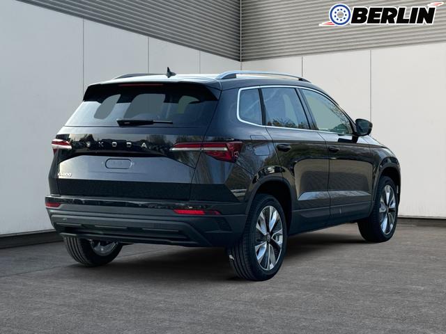 Skoda / Karoq / Schwarz / / / AHK+el.HECKKLAPPE+KAMERA+PDC+KESSY+ACC