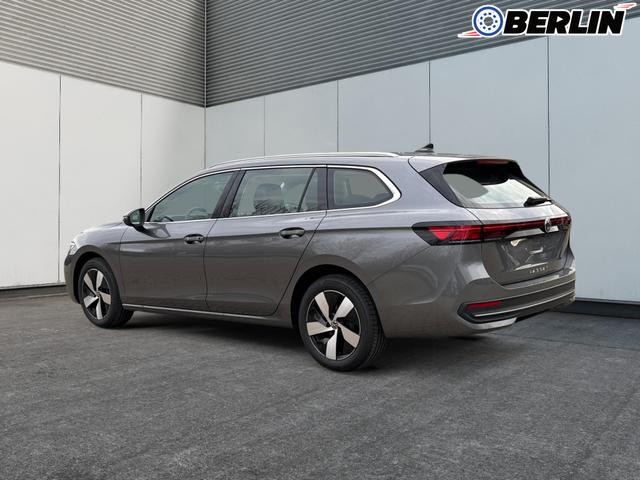 Volkswagen / Passat Variant / Grau / / / DSG+AHK+MASSAGE+NAVI+ACC+KAMERA+LED+17 ALU