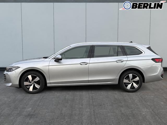 Volkswagen / Passat Variant / Silber / / / DSG+AHK+MASSAGE+NAVI+ACC+KAMERA+LED+17 ALU