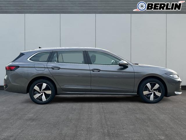 Volkswagen / Passat Variant / Grau / / / DSG+AHK+MASSAGE+NAVI+ACC+KAMERA+LED+17 ALU