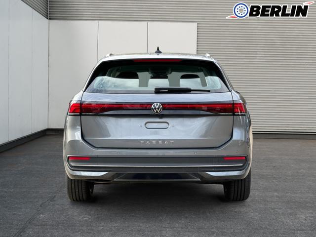 Volkswagen / Passat Variant / Grau / / / DSG+AHK+MASSAGE+NAVI+ACC+KAMERA+LED+17 ALU
