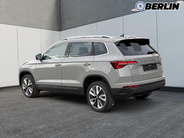 Skoda / Karoq / Grau / / / AHK+KAMERA+EL. HECKKL.+SHZ+ACC+KESSY+18''ALU