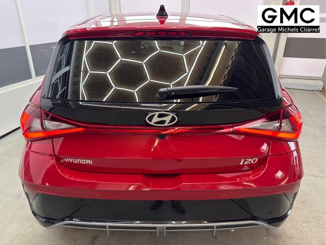 Hyundai / i20 / Rot / / / DCT ACC SHZ NAVI RFK 