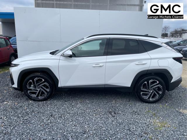Hyundai / TUCSON FACELIFT / Weiß / / / 