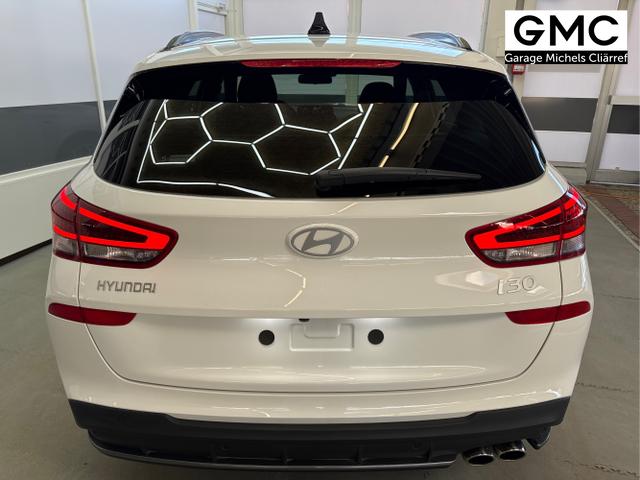 Hyundai / i30 / Weiß / / / N-LINE SHZ NAVI PDC RFK