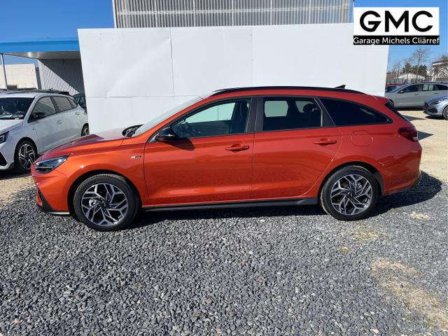 Hyundai / i30 / Weiß / / / 