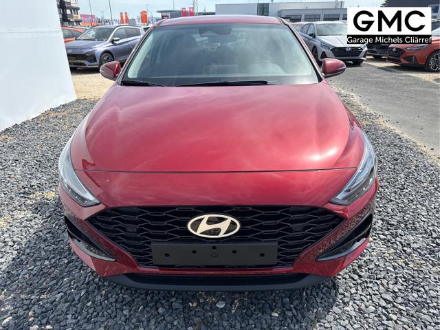 Hyundai / i30 / Weiß / / / 