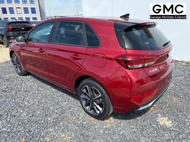 Hyundai / i30 / Weiß / / / 