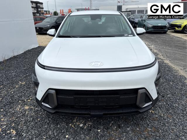 Hyundai / KONA / Weiß / / / NAVI KLIMAAUTOMATIK PDC v+h RFK