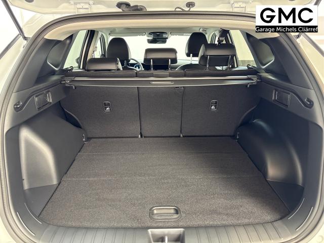 Hyundai / TUCSON / Wei&szlig; / / / PANO SHZ v+h 18 ALU