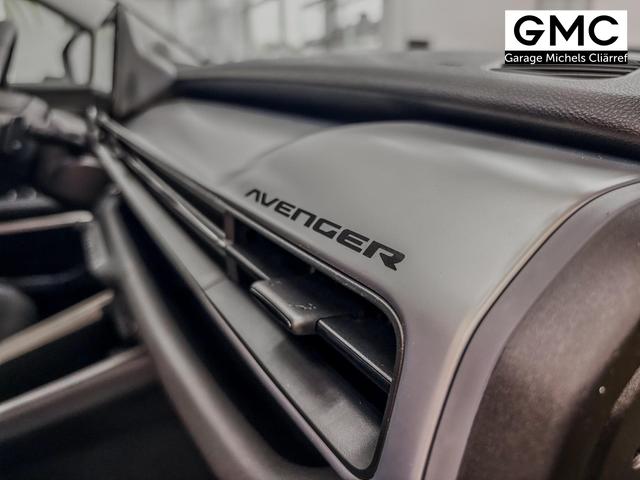 Jeep Avenger Summit e-DCT6 ACC RFK SHZ PDC KEYLESS El.Heckklappe 