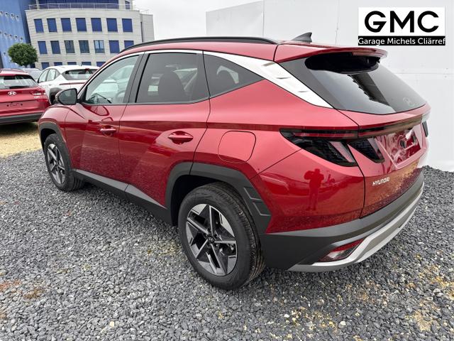 Hyundai / TUCSON / Rot / / / DCT ACC SHZ NAVI PDC RFK