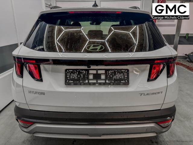 Hyundai TUCSON STYLE KLIMAAUTOMATIK TOTWINKEL NAVI SHZ RFK PDC 