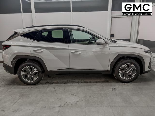Hyundai TUCSON STYLE KLIMAAUTOMATIK TOTWINKEL NAVI SHZ RFK PDC 