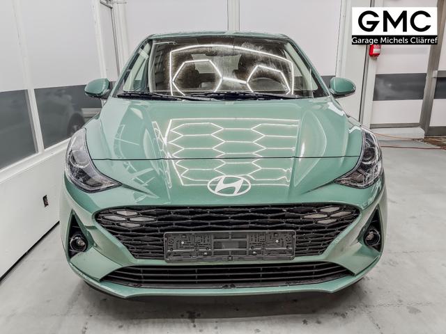 Hyundai i10 PREMIUM AUT SHZ KLIMAAUTOMATIK AMBIENTE ALU RFK PDC NAVI 