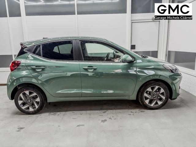 Hyundai i10 PREMIUM AUT SHZ KLIMAAUTOMATIK AMBIENTE ALU RFK PDC NAVI 