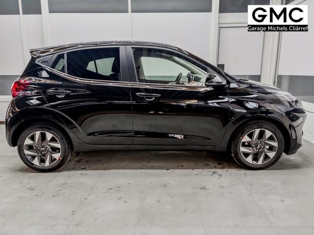 Hyundai i10 PREMIUM AUT SHZ KLIMAAUTOMATIK AMBIENTE ALU RFK PDC NAVI 