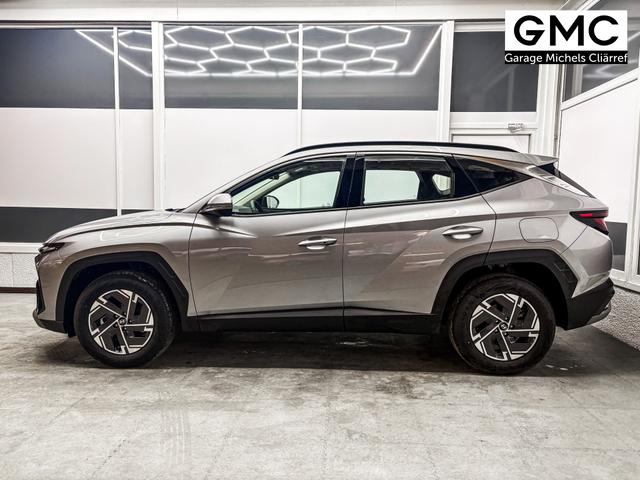 Hyundai TUCSON STYLE AUT KLIMAAUTOMATIK TOTWINKEL NAVI SHZ RFK PDC 