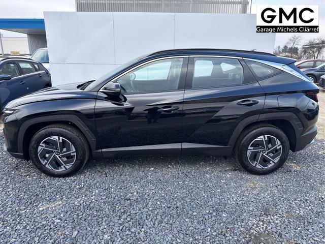 Hyundai / TUCSON / Schwarz / / / KLIMAAUTOMATIK TOTWINKEL NAVI SHZ RFK PDC