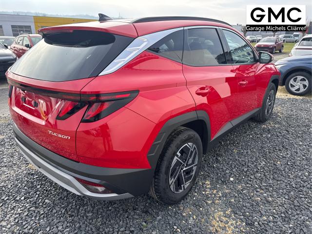 Hyundai / TUCSON / Rot / / / KLIMAAUTOMATIK TOTWINKEL NAVI SHZ RFK PDC