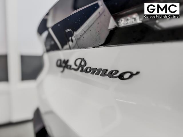 Alfa Romeo Junior Speciale IBRIDA MATRIX ACC KEYLESS NAVI 