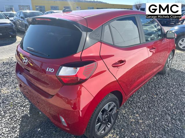 Hyundai / i10 / Rot / / / AUT SHZ KLIMAAUTOMATIK AMBIENTE ALU RFK PDC NAVI 