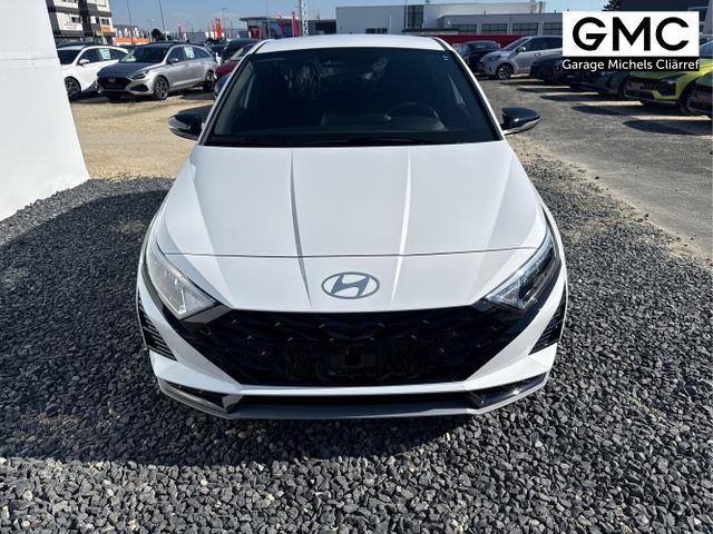 Hyundai / i20 / Wei&szlig; / / / BLACK PACK KLIMAAUTOMATIK NAVI WP
