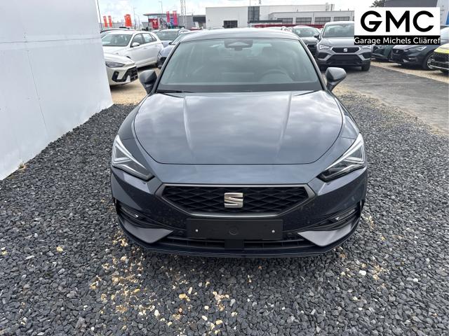 Seat / Leon / Grau / / / MATRIX NAVI AHK KESSY RFK SHZ PDC