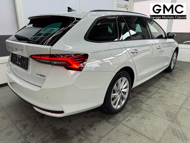 Skoda Octavia Combi Selection DSG ACC NAVI BSD 