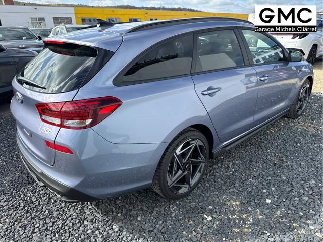 Hyundai / i30 / Grau / / / 