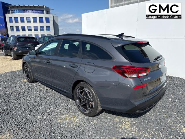 Hyundai / i30 / Grau / / / 