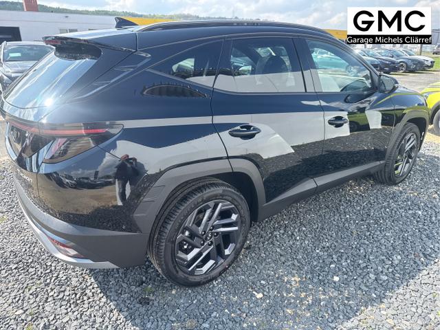 Hyundai / TUCSON / Grau / / / 