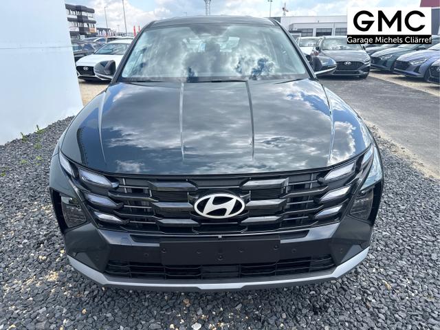 Hyundai / TUCSON / Grau / / / 