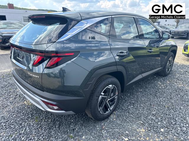 Hyundai / TUCSON / Grau / / / 