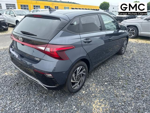 Hyundai / i20 / Grau / / / 