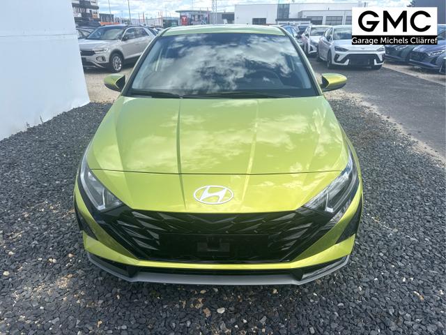 Hyundai / i20 / Grau / / / 