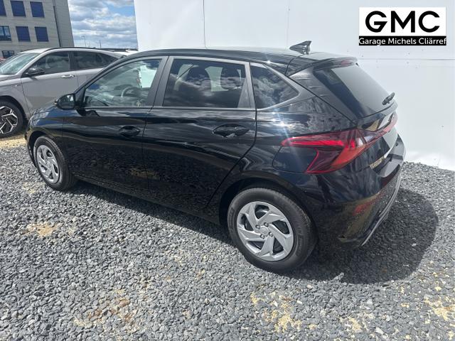 Hyundai / i20 / Grau / / / 