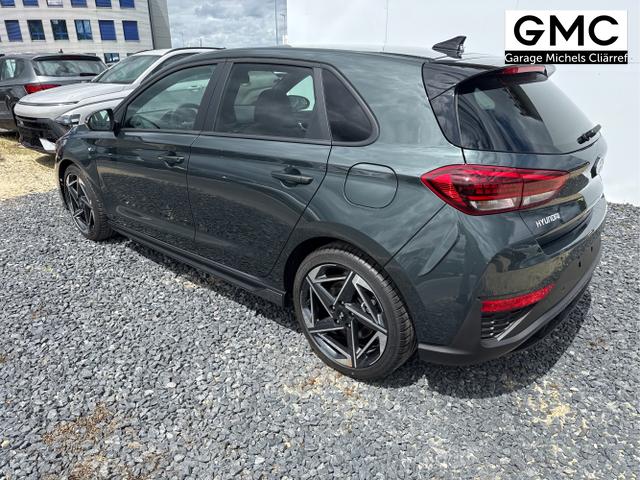 Hyundai / i30 / Grau / / / 