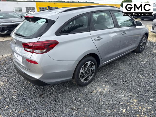 Hyundai / i30 / Grau / / / 